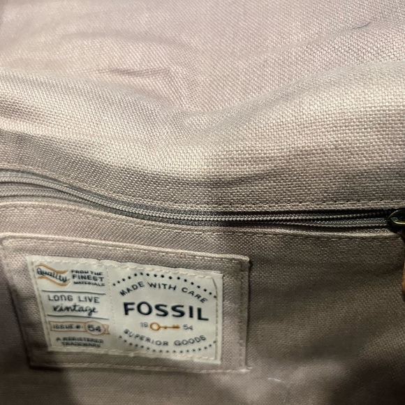 AUTHENTIC FOSSIL GENUINE SOFT PEBBLED LEATHER CROSSBODY SATCHEL WITH KEY - Picture 7 of 14